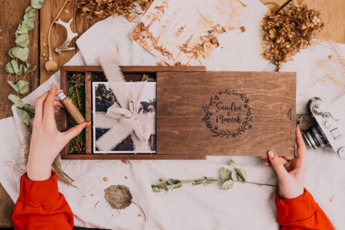 Pudełko na zdjęcia 15x23cm i USB