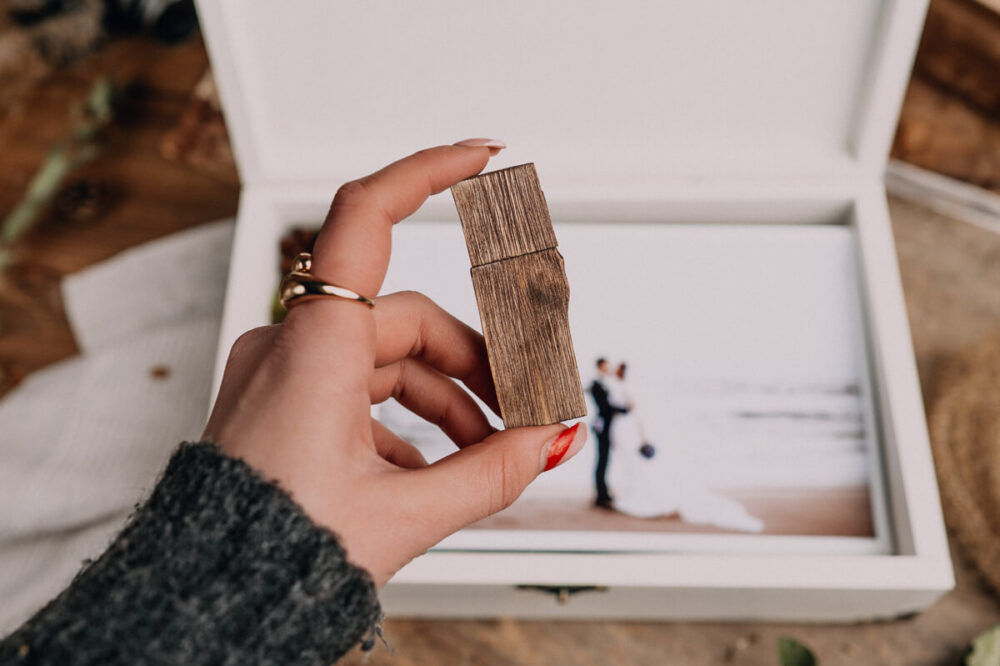 Kuferek 15x23USB 2 1200-8