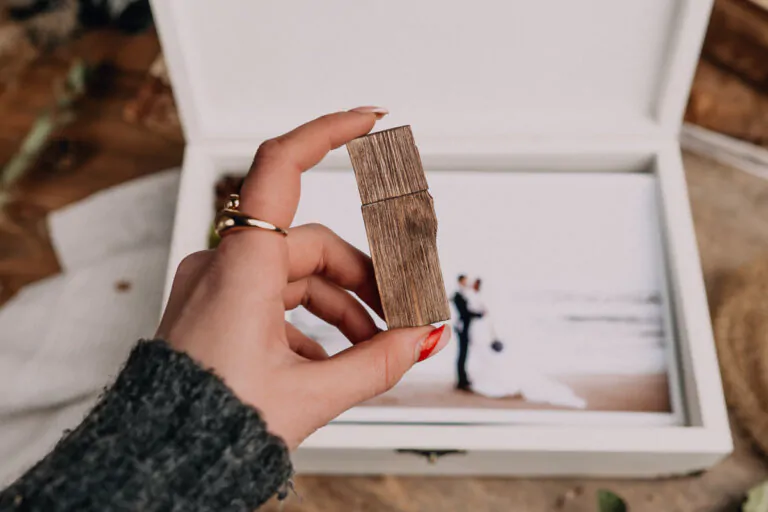 Kuferek 15x23USB 2 1200-8