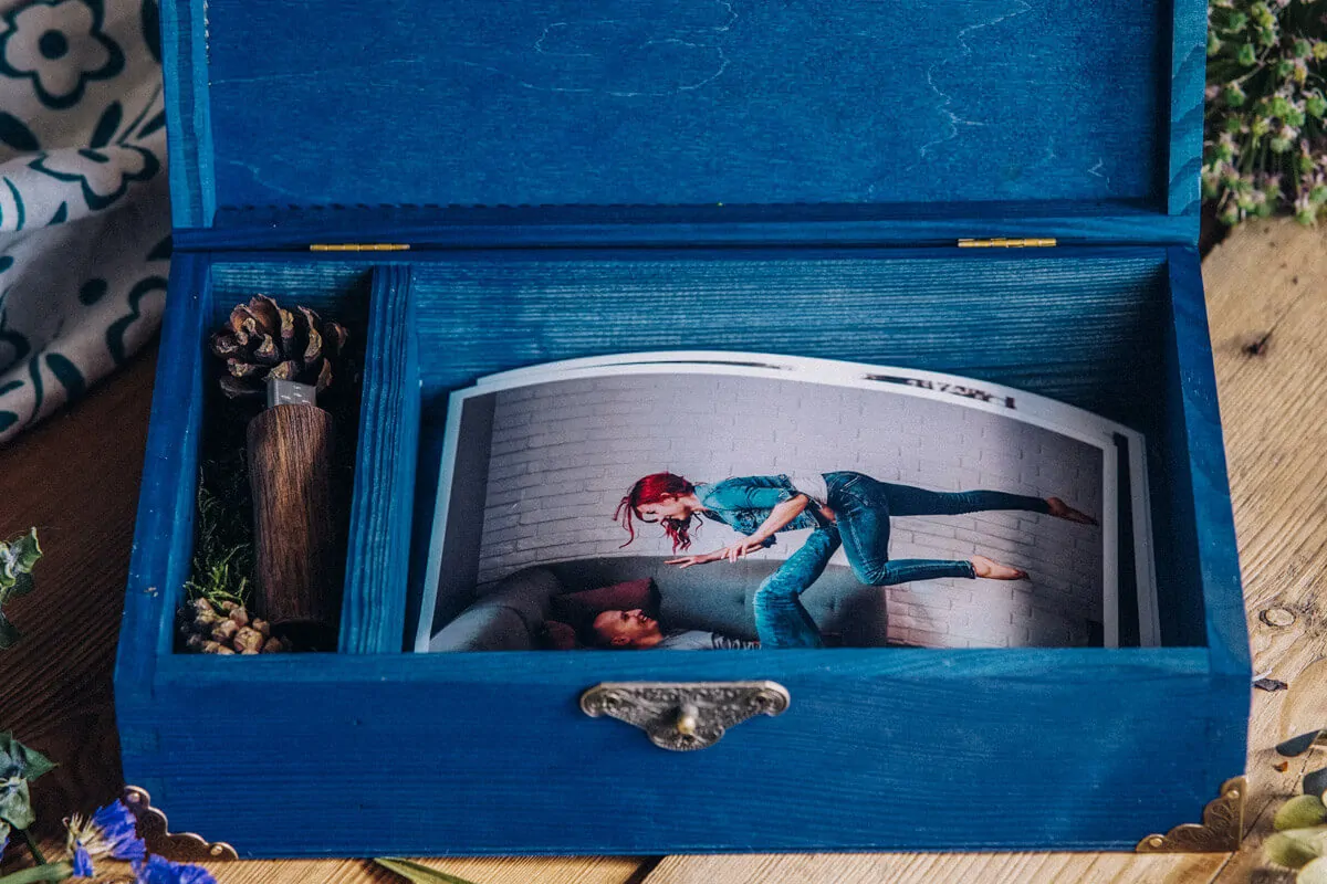 pudełka na zdjęcia niebieskie