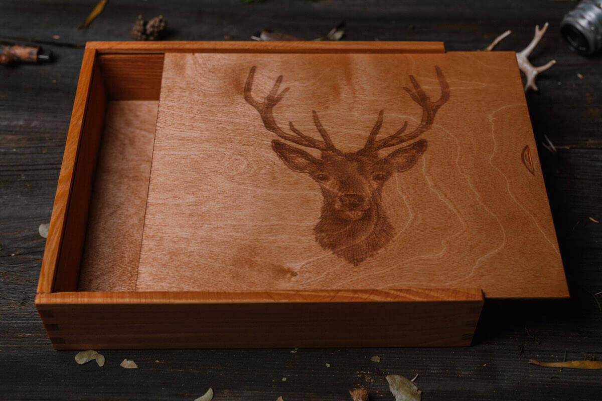 Pudełko drewniane na album 20x20 cm 5