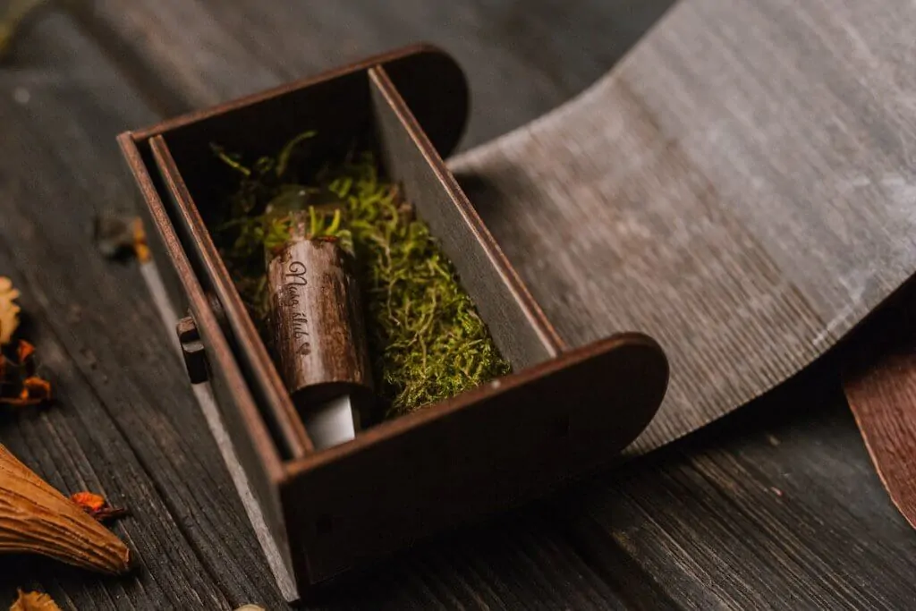 #3 Pendrive drewniany z żywicą 5