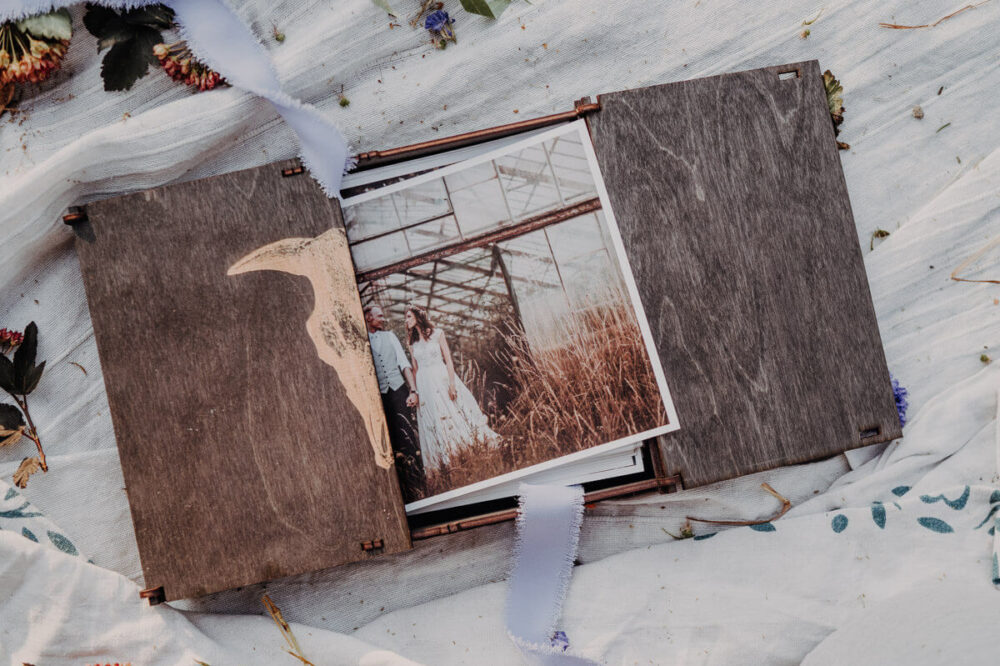 pudełko ze zdjęciami