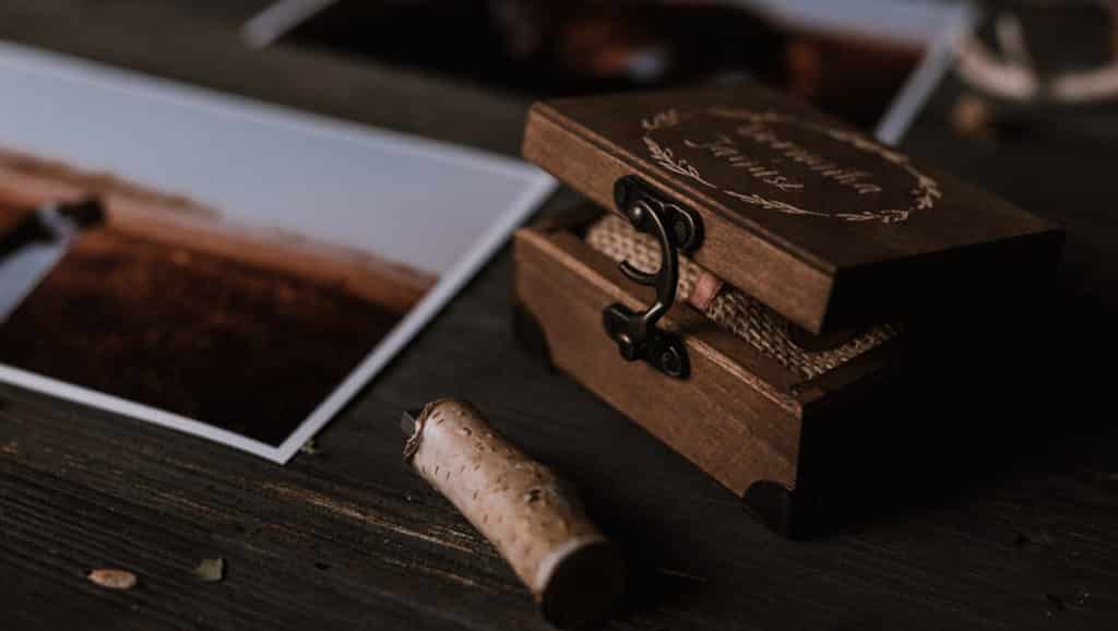 Drewniane pudełka – spraw, aby Twój prezent był wyjątkowy 4