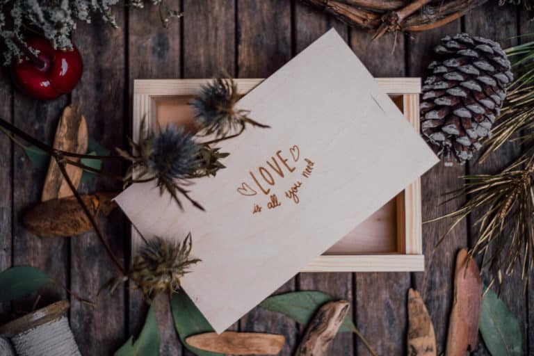 pudełko drewniane na zdjęcia z grawerem 10x15