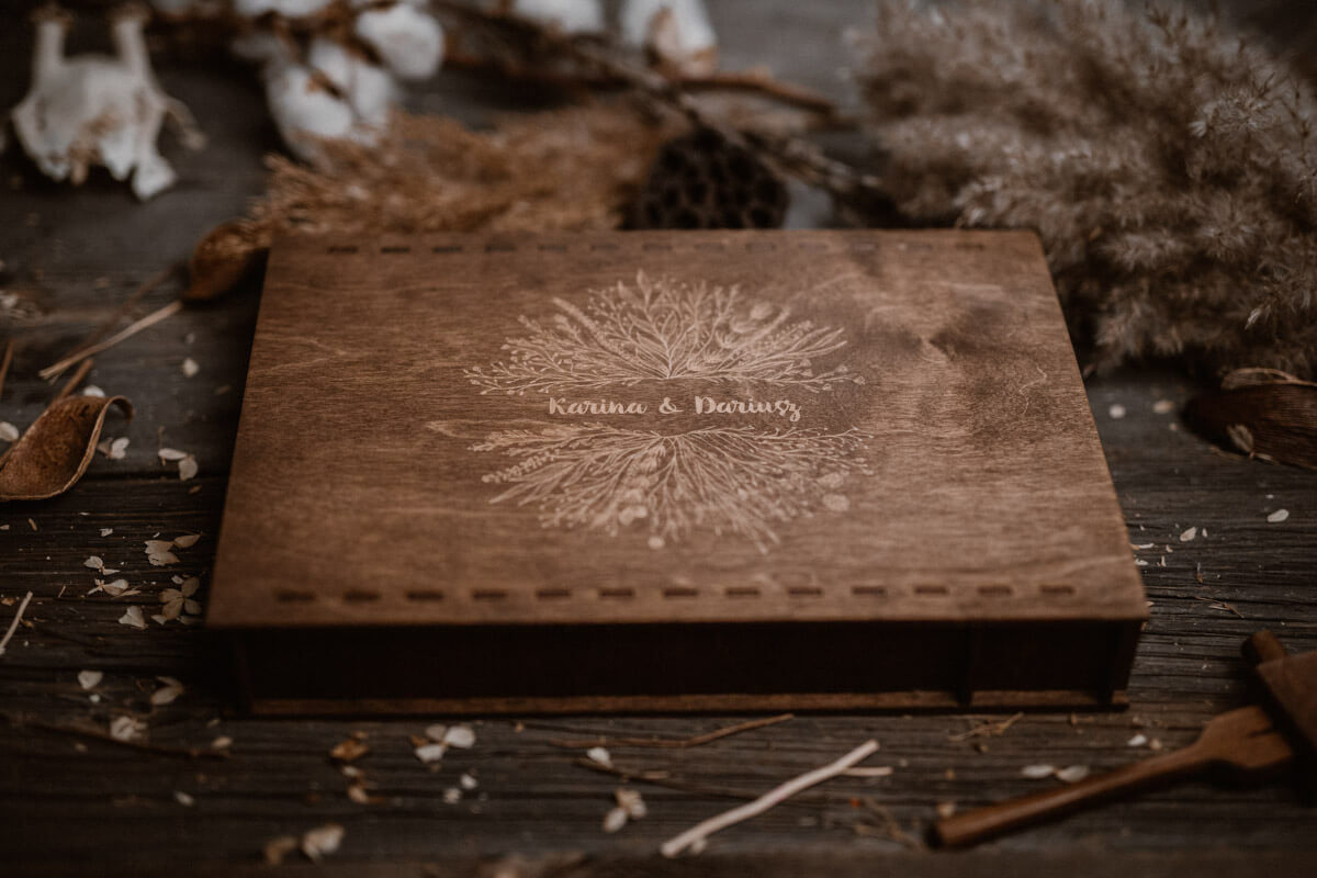 drewniane pudełko na herbatę