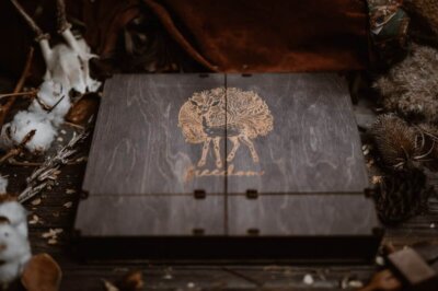 13x19 USB-12