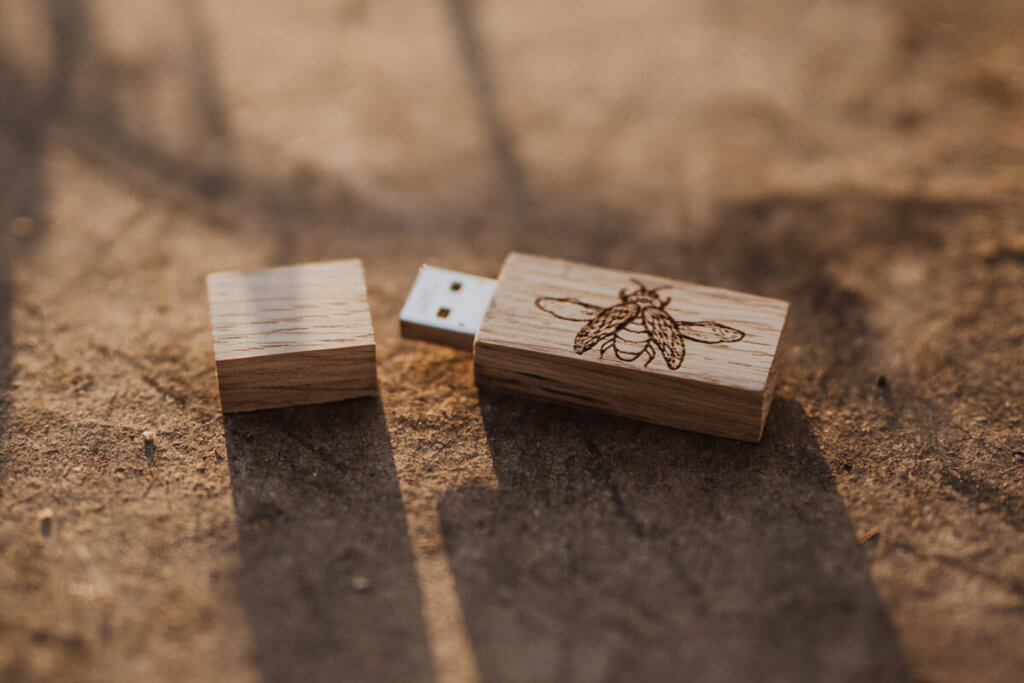 Dębowy pendrive płaski 16GB-256GB 3.0 4
