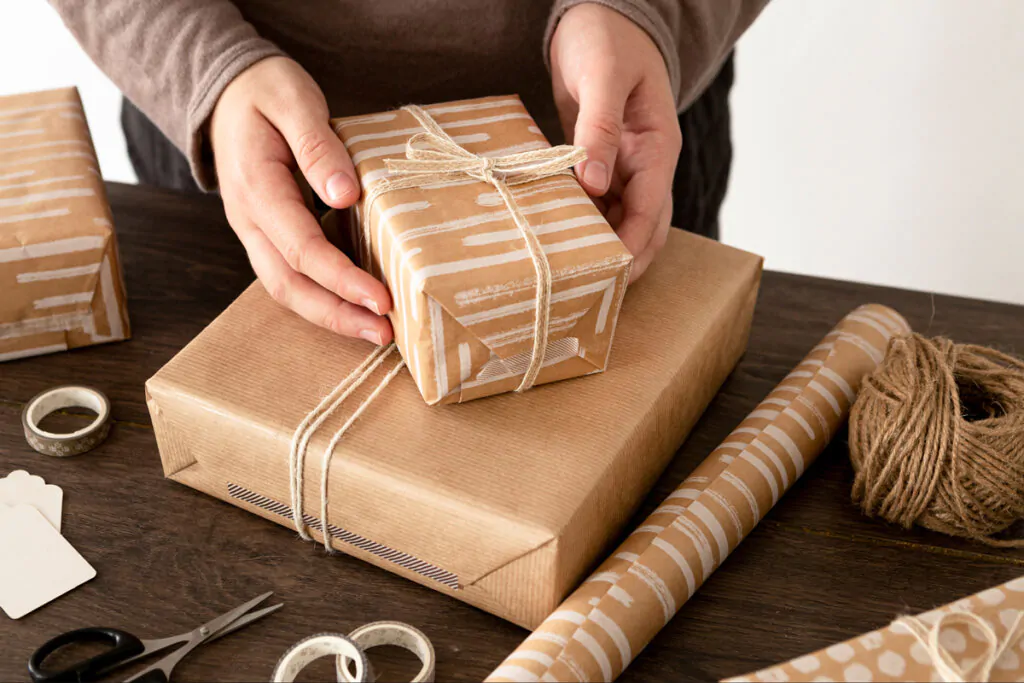 Pakowanie prezentów świątecznych  - kilka kreatywnych pomysłów 4