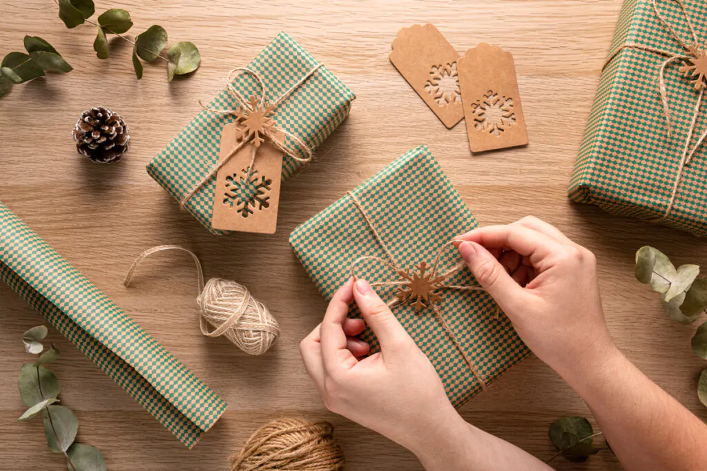 Pakowanie prezentów świątecznych  - kilka kreatywnych pomysłów 3